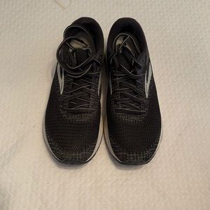 Brooks black running shoes size 9.5